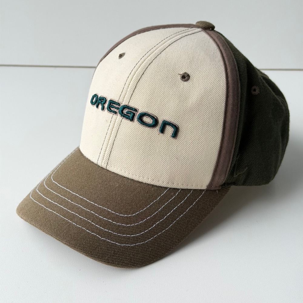 Vintage Oregon Ducks Baseball Cap Olive Khaki Embroidered Strapback Y2K Zephyr